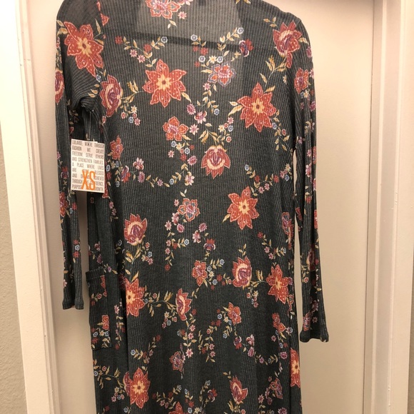 Lularoe Sarah Cardigan - Picture 2 of 6